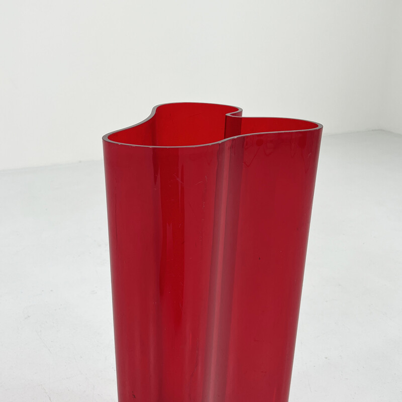 Vintage Nuvola umbrella stand in red lucite for Guzzini, 1990s