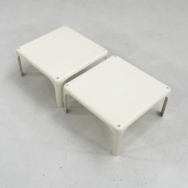 Paire de tables d'appoint vintage Demetrio 45 blanches par Vico Magistretti pour Artemide, 1970