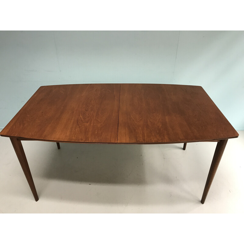 MacIntosh extendable dining table - 1960s