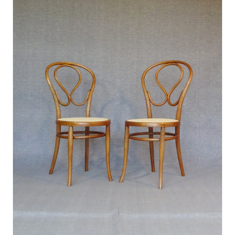 Set of 5 vintage chairs n 20 by Kohn