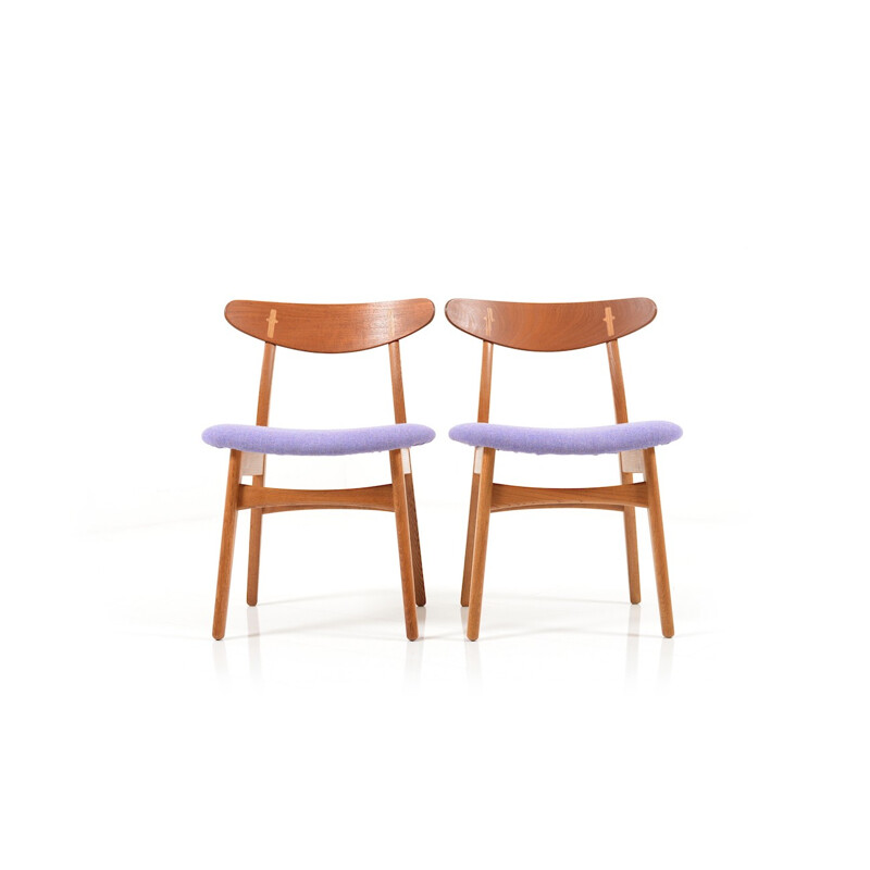 Pair of Hans Wegner CH-30 chairs by Hans J. Wegner - 1950s