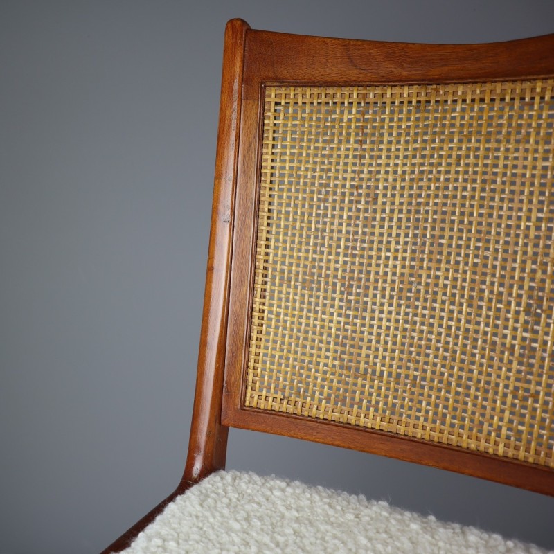 Par de cadeiras de teca e tecido sueco de meados do século