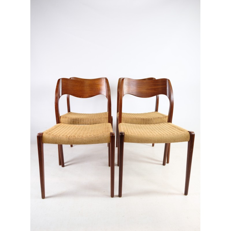 Set of 4 vintage dining chairs model 71 by N.O Møller, 1951