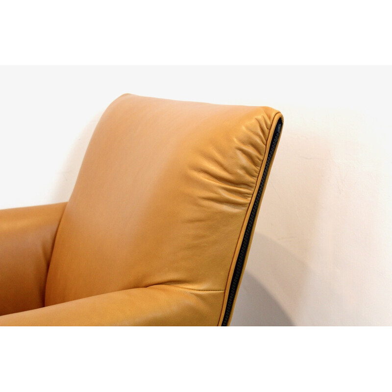 Par de cadeiras de cabedal F330 de Gerard van den Berg para Artifort
