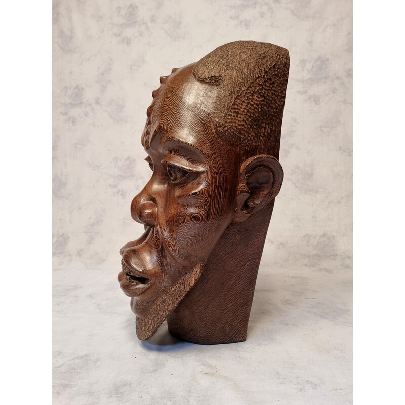 Escultura Vintage de uma cabeça africana e a sua base em madeira de Wenge, 1960