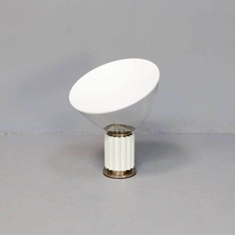 Lampe de table vintage "Taccia" par Achille et Pier Giacomo Castiglioni pour Flos