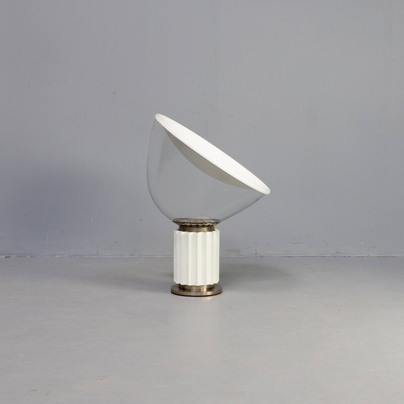 Vintage "Taccia" table lamp by Achille and Pier Giacomo Castiglioni for Flos