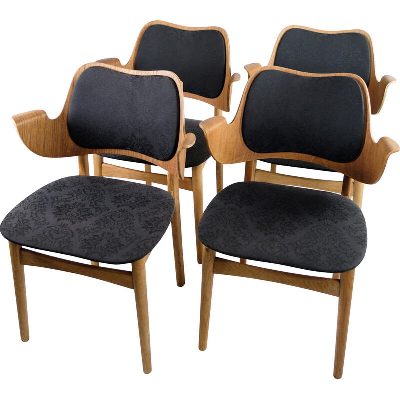 Set of 4 vintage model 107 armchairs in oakwood and teak by Hans Olsen for Bramin, 1960