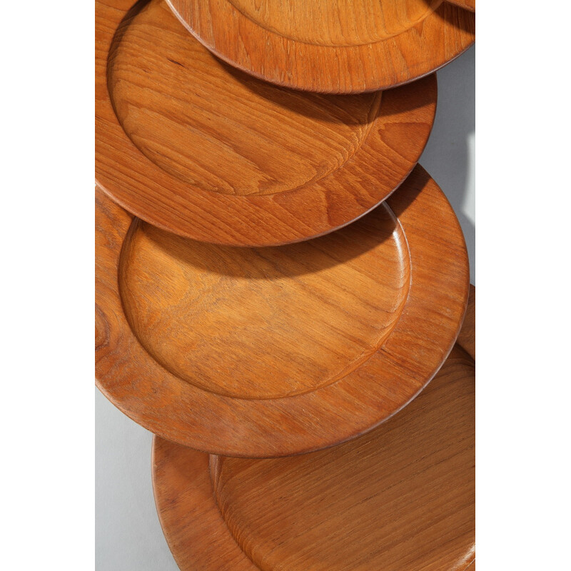 Set of 11 Scandinavian plates in teak - 1960s