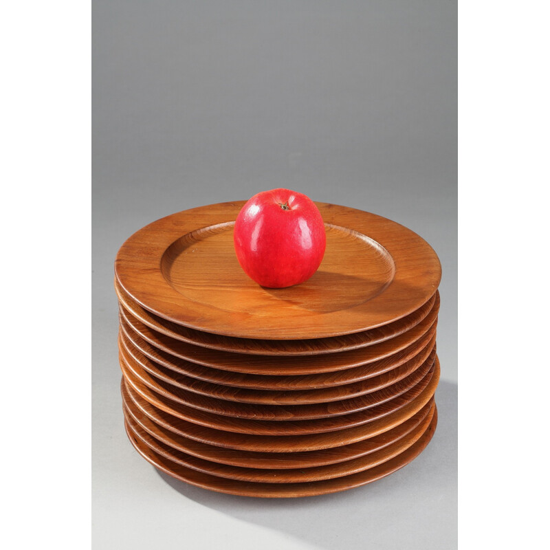 Set of 11 Scandinavian plates in teak - 1960s