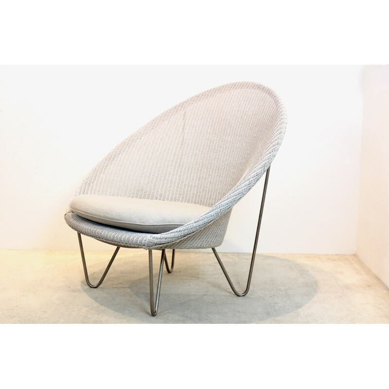 Vintage Lloyd loom lounge chair in grijswit