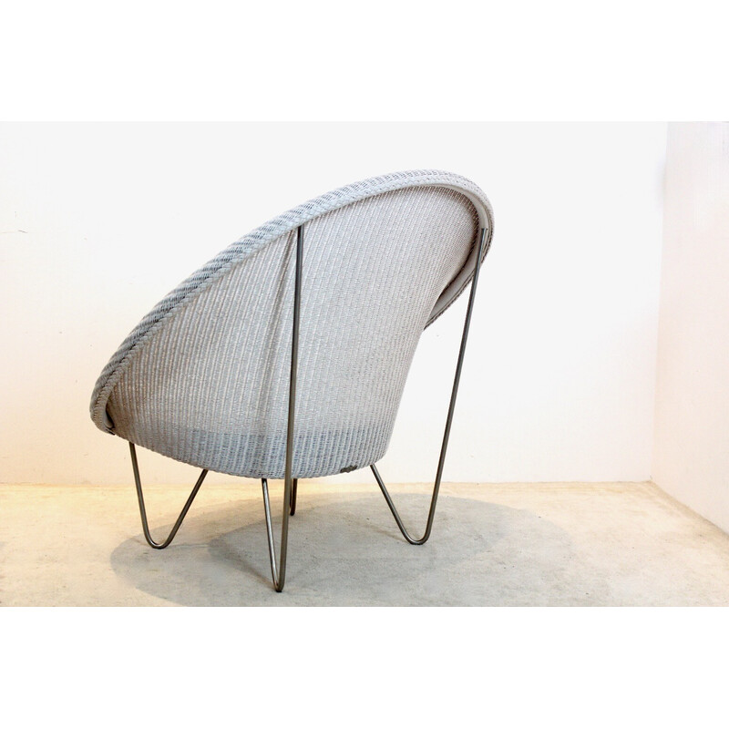 Vintage Lloyd loom lounge chair in grijswit