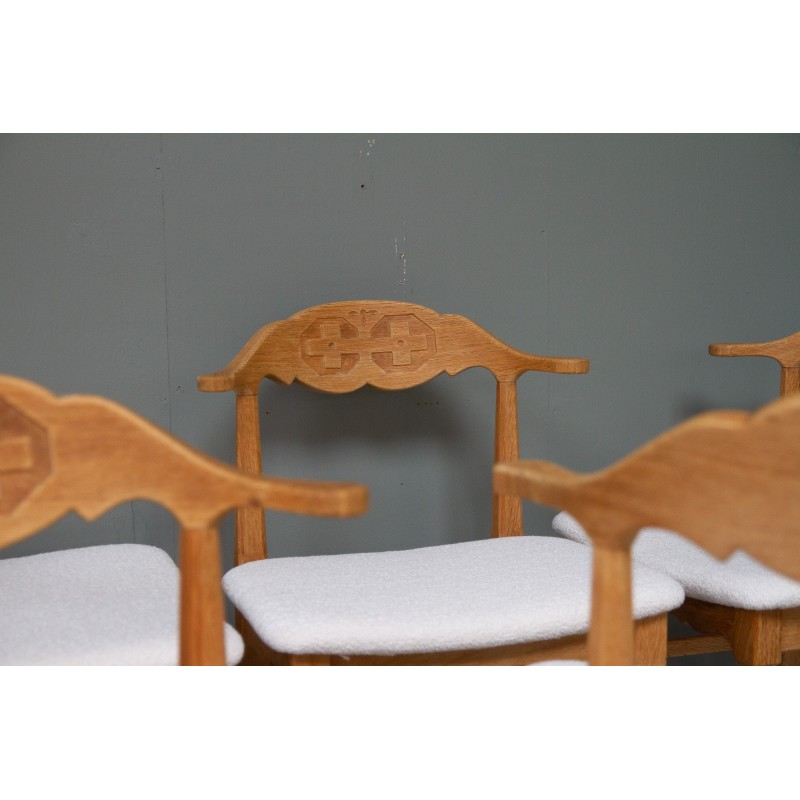 Conjunto de 6 cadeiras de carvalho e bouclé vintage de Henning Kjærnulf, Dinamarca Anos 60