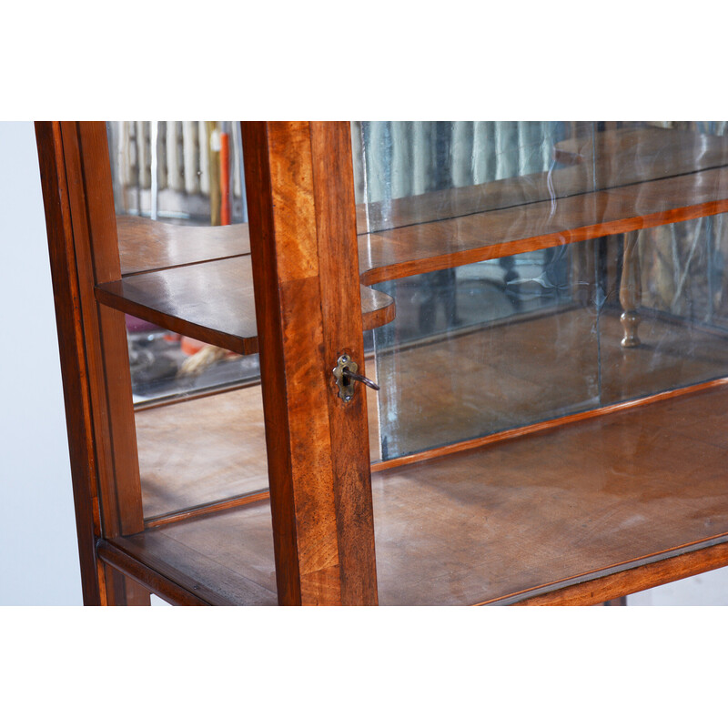 Vintage Biedermeier display cabinet in walnut and solid spruce, 1830s