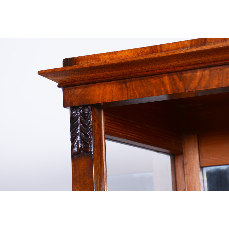 Vintage Biedermeier display cabinet in walnut and solid spruce, 1830s