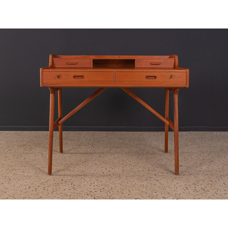Vintage desk by Arne Wahl Iversen for Vinde Møbelfabrik, Denmark 1960s