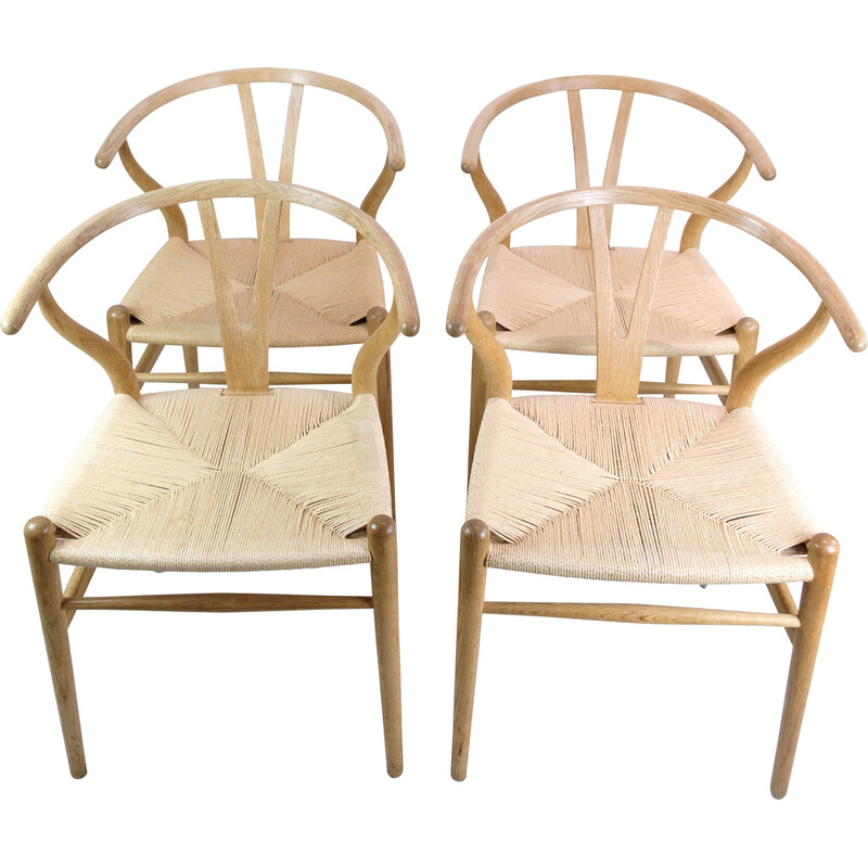 Set of 4 vintage chairs model Ch24 in oakwood by Hans J. Wegner, 1950