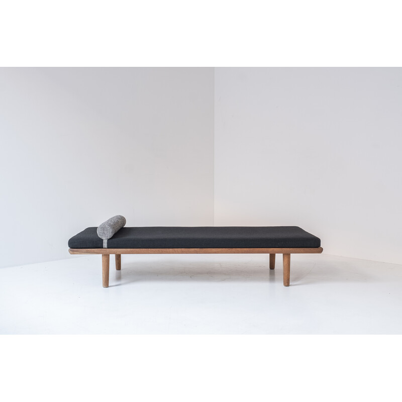 Vintage daybed model Ge19 by Hans Wegner for Getama, Denmark 1950s