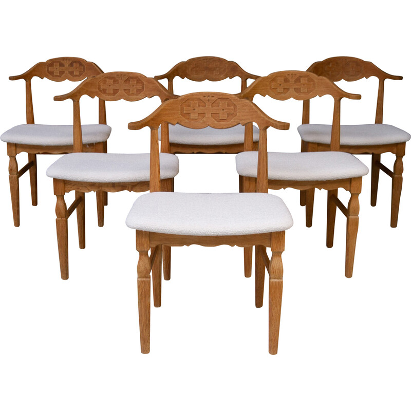 Set of 6 vintage oak and bouclé chairs by Henning Kjærnulf, Denmark 1960s