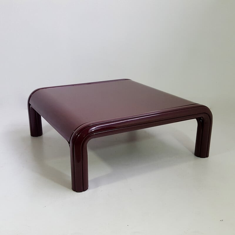 Orsay coffee table by Knoll in lacquered burgundy metal, Gae Aulenti - 1960s