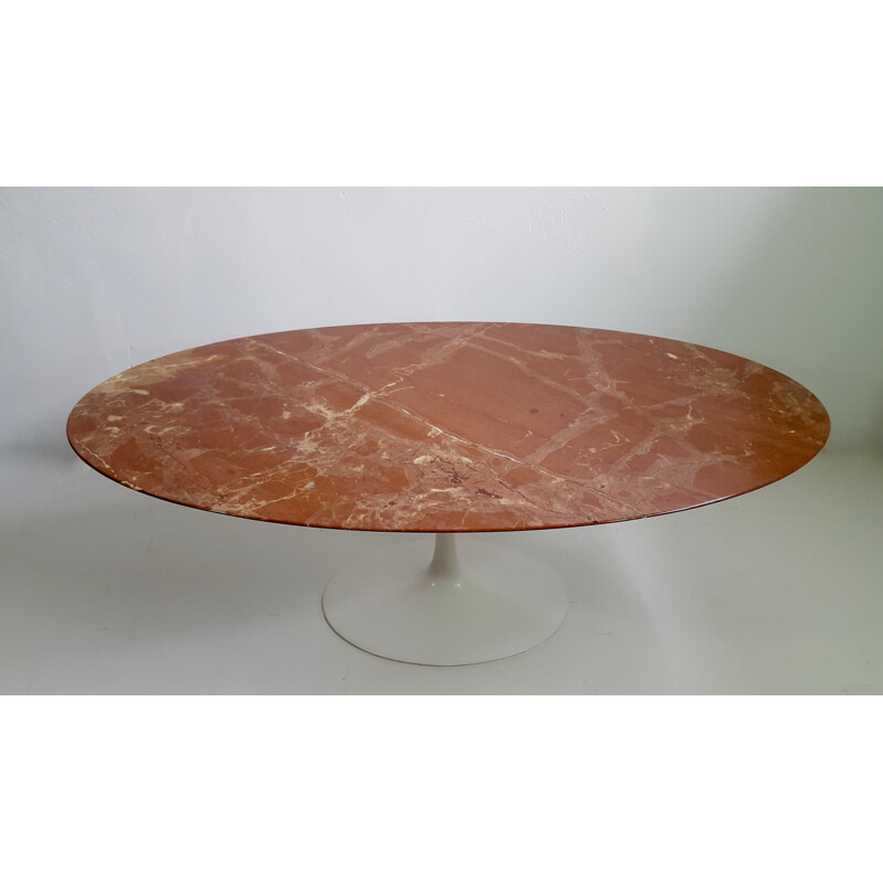 Oval dining table in red marble by Eero Saarinen for Knoll- 1970s