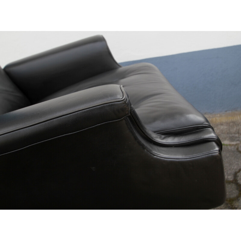 Black leather vintage armchair - 1960s