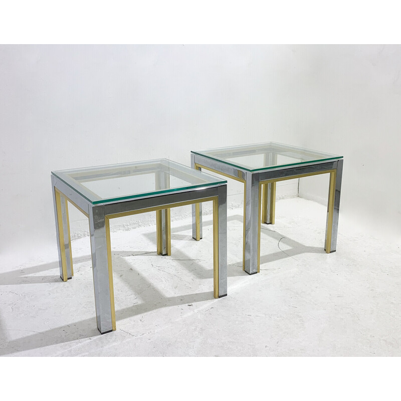 Pareja de mesas auxiliares de mediados de siglo en metal y cristal, Italia años 70