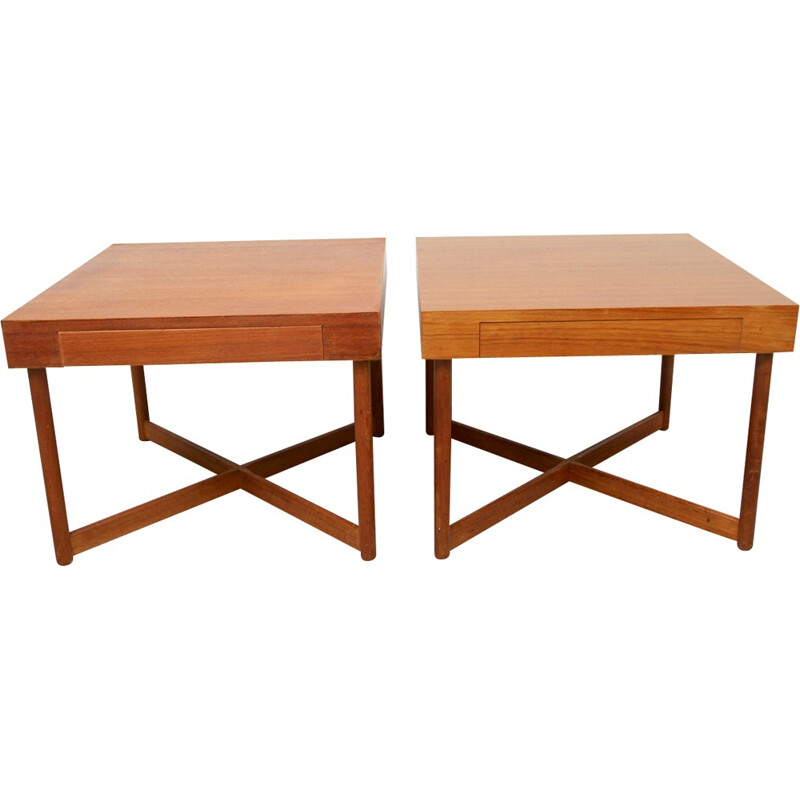 Paire de tables basses en teck avec tiroirs - 1960