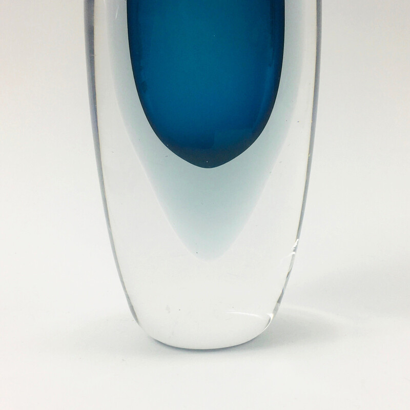 Mid-century Scandinavian Sommerso glass vase by Vicke Lindstrand for Kosta, Sweden 1960s