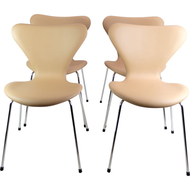 Set van 4 vintage Seven stoelen model 3107 van Arne Jacobsen voor Fritz Hansen