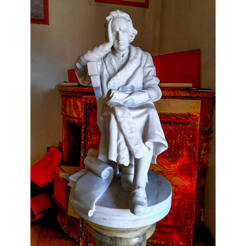 Vintage sculpture in white Carrara marble representing Christopher Columbus