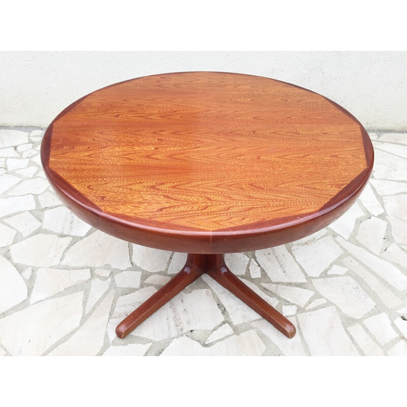 Table scandinave avec pied central édition Faarup Møbelfabrik - 1960