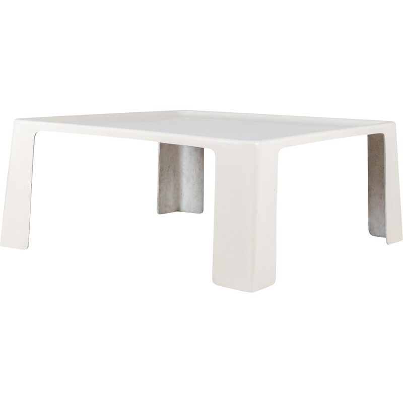 Vintage Amanta fiberglass coffee table by Mario Bellini for C and B, Italy 1960