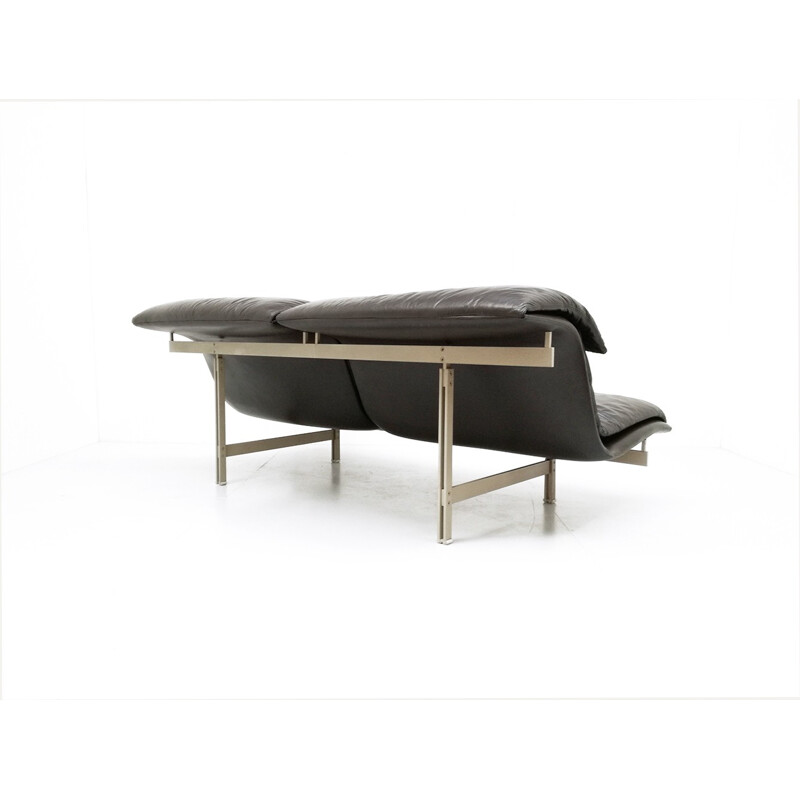 "Wave" sofa by Giovanni Offredi for Saporiti - 1970s