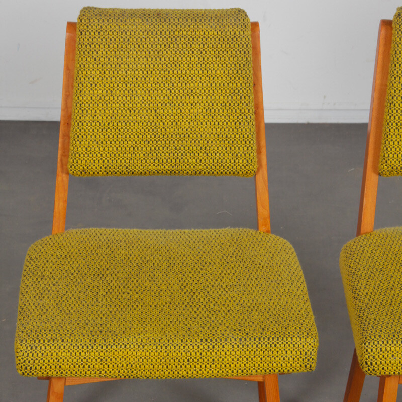 Par de cadeiras de madeira vintage, 1970