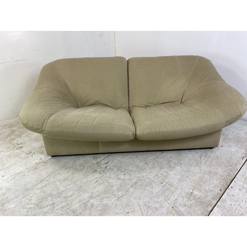 Mid-century beige Alcantara sofa by Leolux, 1970s