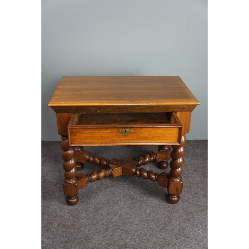 Vintage side table with turned legs