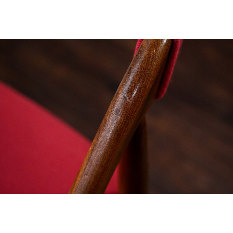 Silla vintage modelo 31 en madera de teca y tela roja de Kai Kristiansen