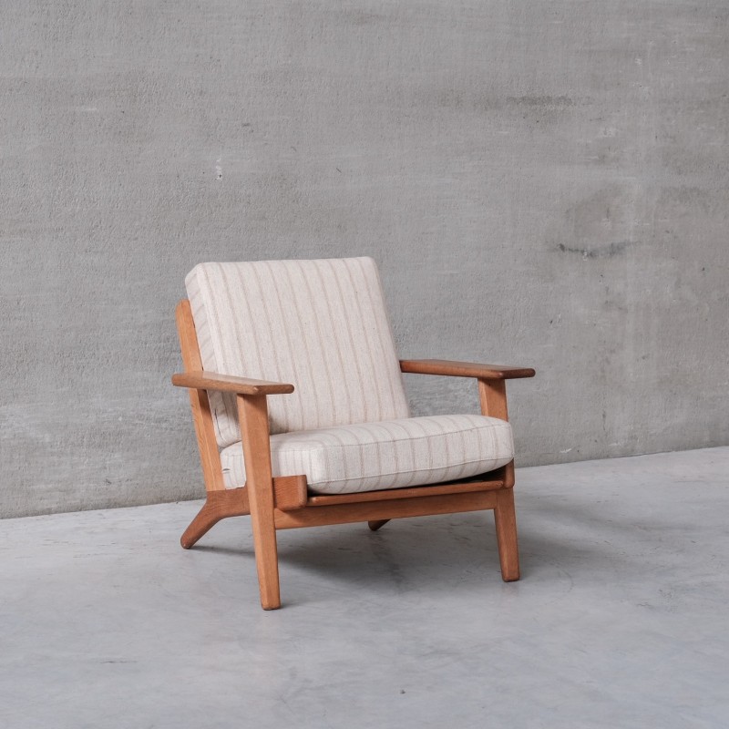 Pair of mid-century Danish oakwood armchairs Ge290 by Hans J Wegner for Getama