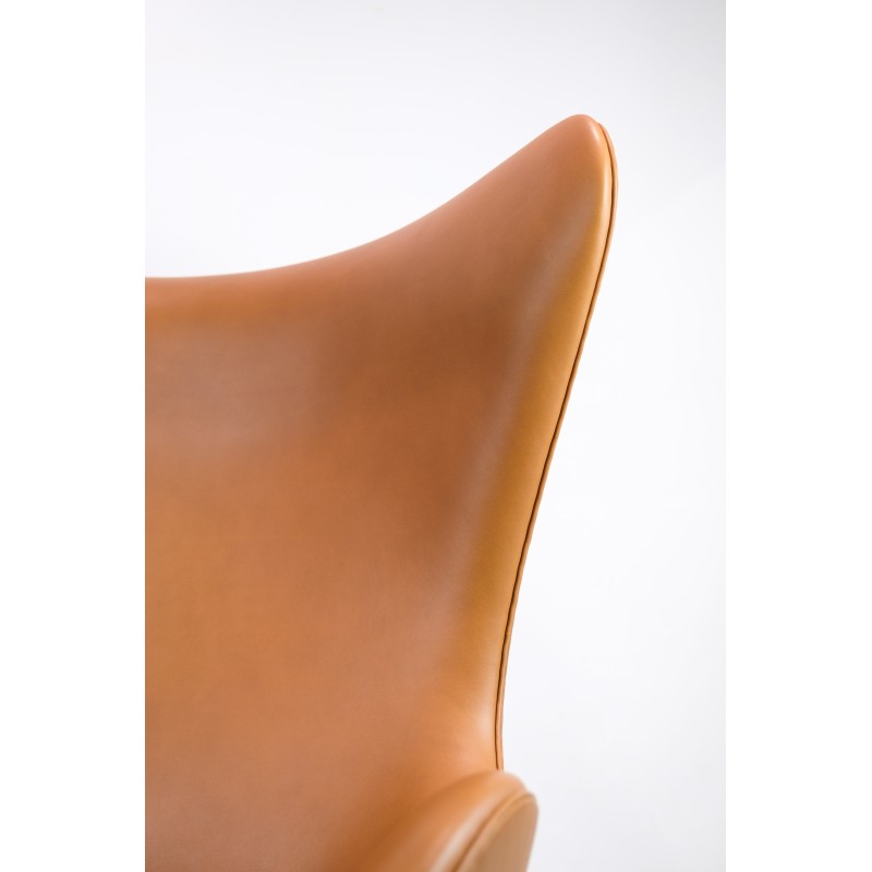 Vintage model 3316 armchair by Arne Jacobsen for Fritz Hansen