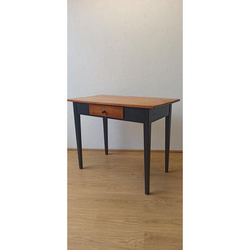 Vintage minimalistische houten keukentafel
