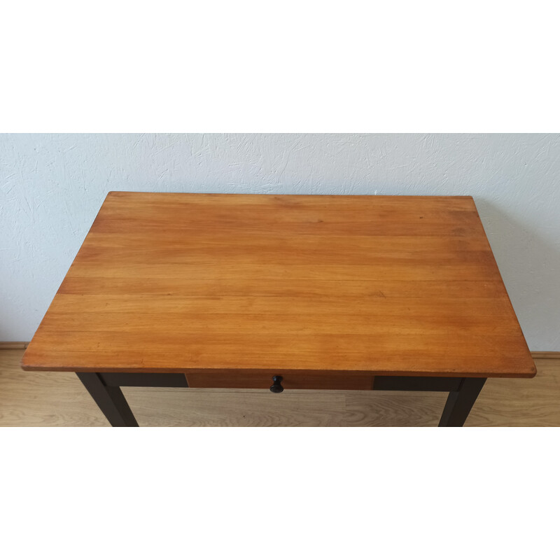 Table de cuisine minimaliste vintage en bois