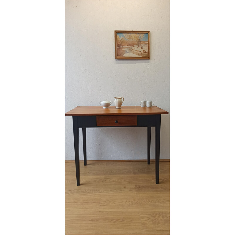 Tavolo da cucina minimalista vintage in legno