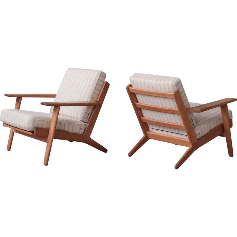 Paar mid-century Deense eikenhouten fauteuils Ge290 van Hans J Wegner voor Getama