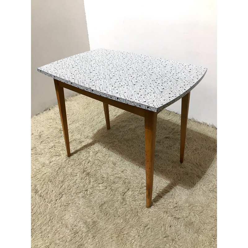 Table d'appoint vintage  en formica - 1950