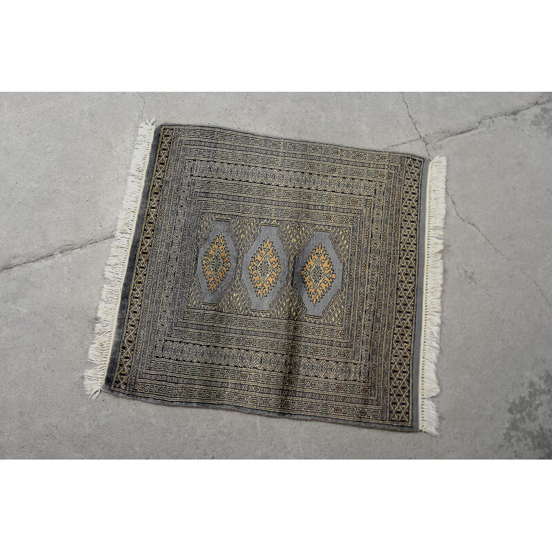Tapete Vintage paquistanês tecido à mão azul e cinzento Bukhara, década de 1960