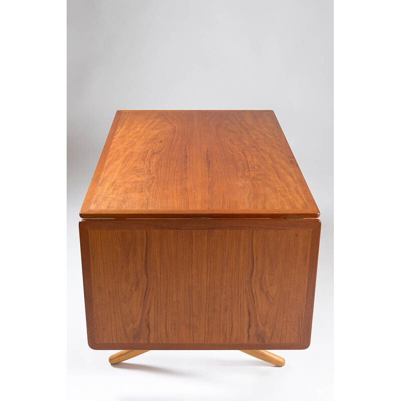 Midcentury Hans Wegner Drop-Leaf Table AT-304 - 1950s