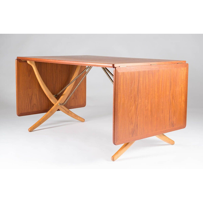 Midcentury Hans Wegner Drop-Leaf Table AT-304 - 1950s