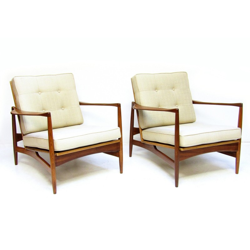 Par de cadeiras de sala de estar vintage afromosia por Ib Kofod Larsen para G-Plan, década de 1960