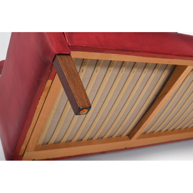 Sofá de couro vermelho indiano patinado Vintage por Arne Wahl Iversen